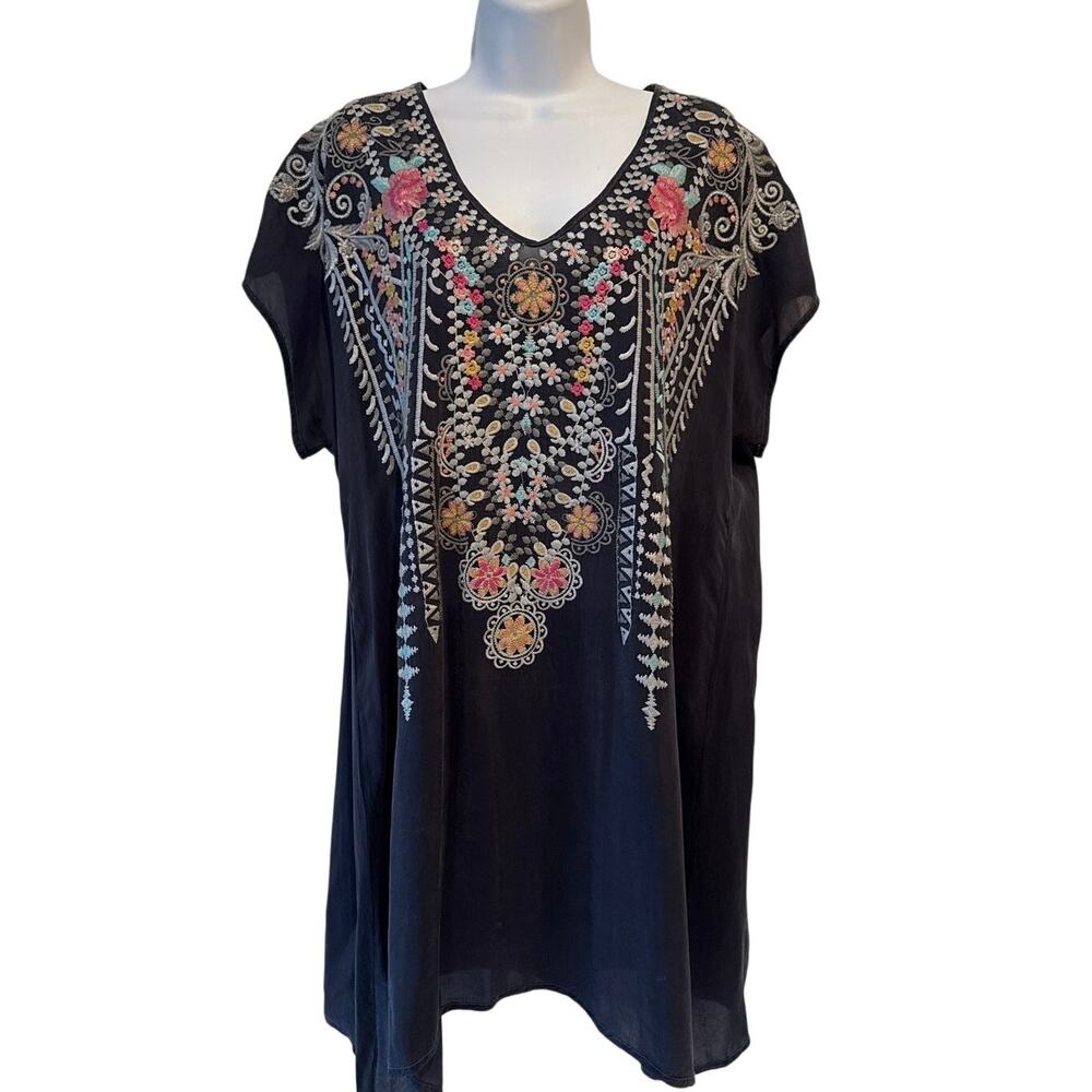 Johnny Was Heavily Embroidered Lightweight Short Sleeve Rayon Tunic L EUC